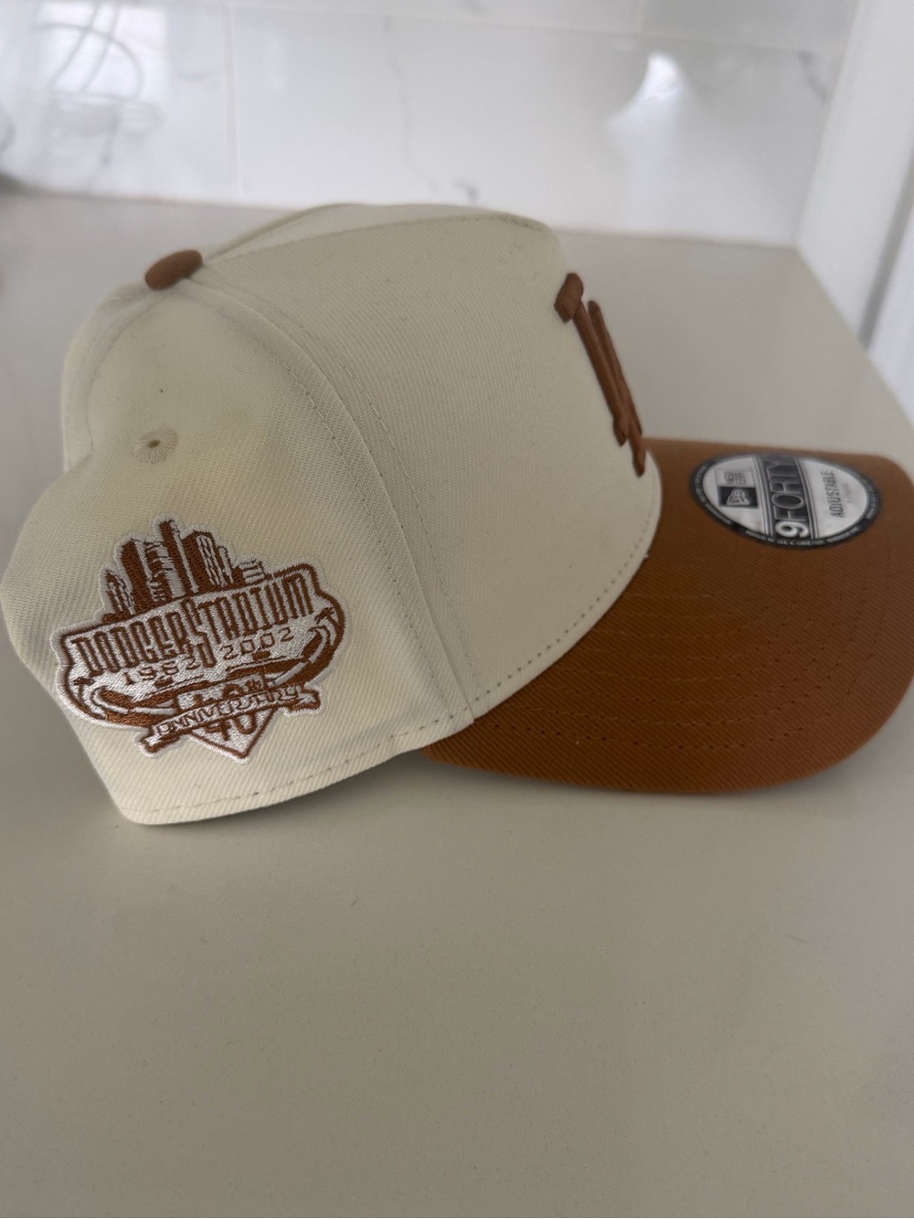 New Era 9Forty A Frame LA Dodgers Cream and Brown Two-Tone baseball hat Cap - Picture 3 of 4